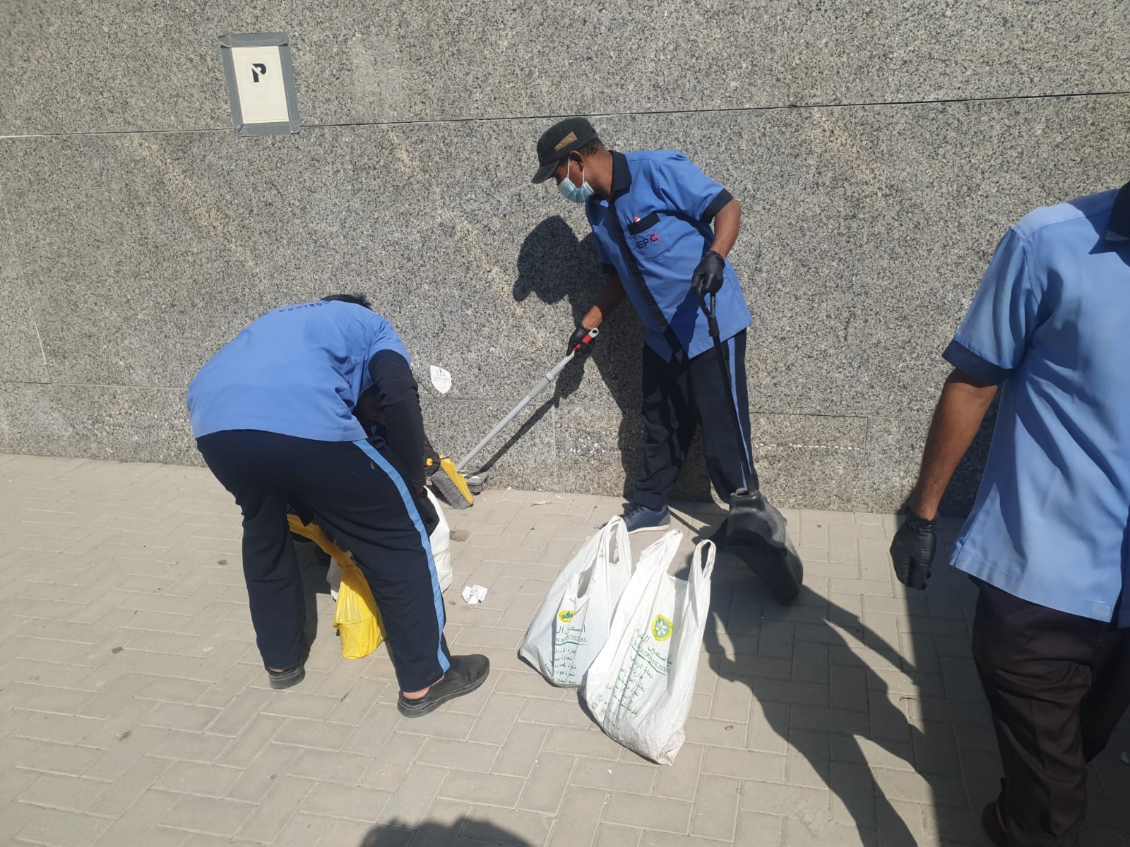 Building cleaning services | خدمات تنظيف المباني